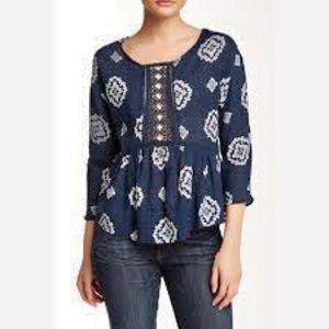 Romeo & Juliet Couture Peplum Blouse Navy Blue Medallion Print Size Small